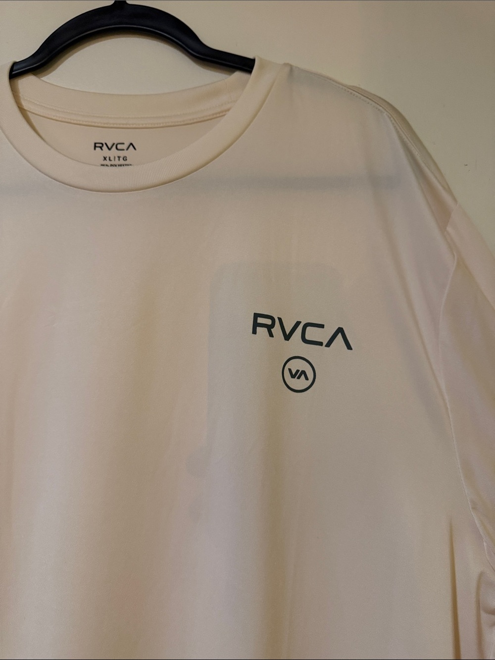 RVCA Rash Guard - Picture 3 of 4
